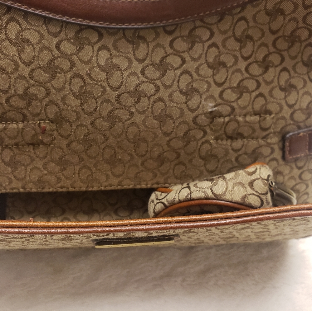 Purse - Picture 2 of 8